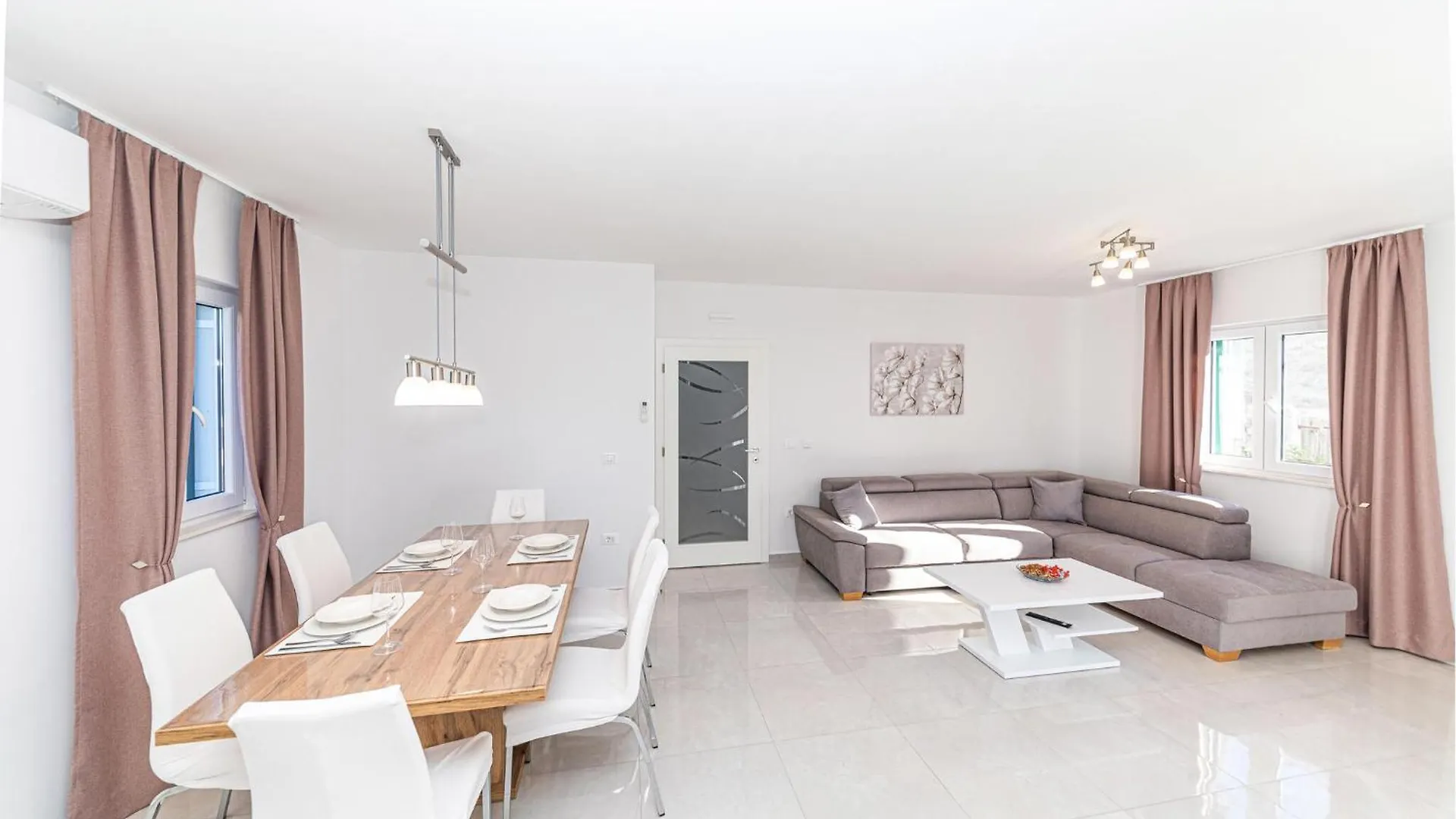 Nice Apartment In Okrug Gornji With Wi-Fi 特罗吉尔 0*,  克罗地亚
